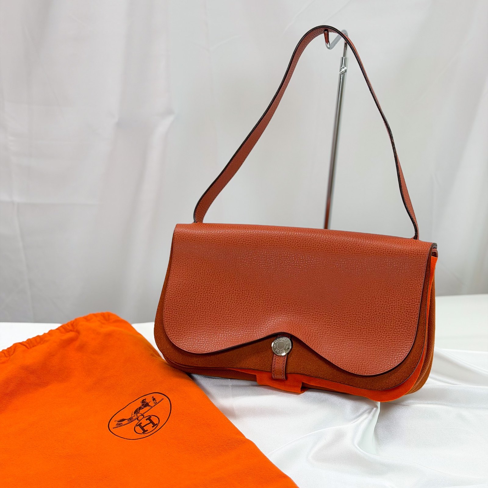 HERMÈS Sac Colorado PM — Potiron, Vache Liégée & Toile Chevron, Palladium Hardware